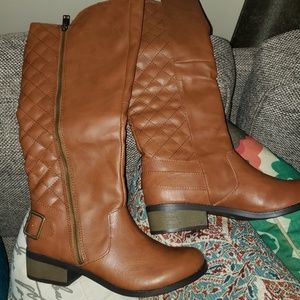 Brand New Brown boots